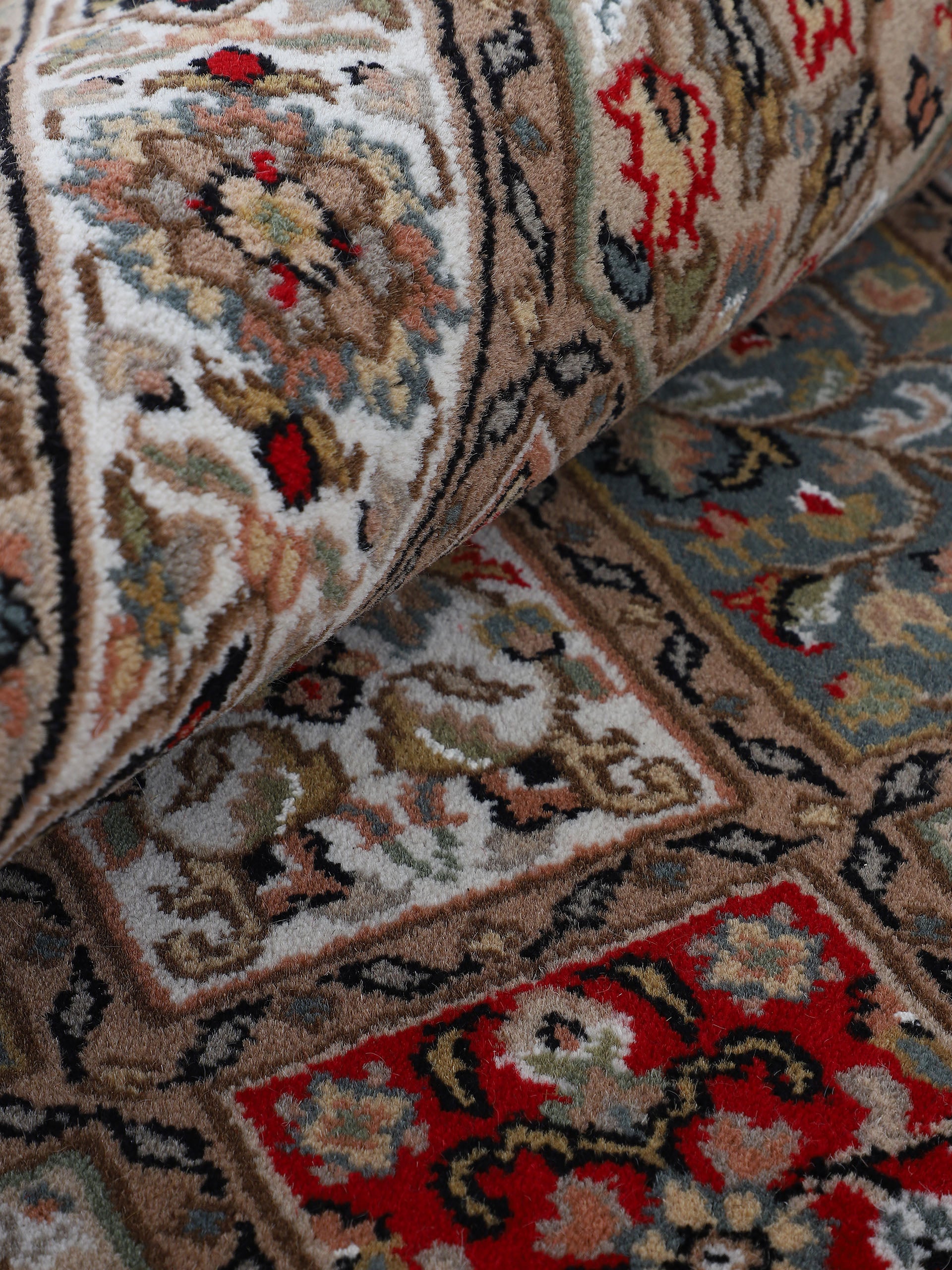 Bakhtiar Teppich Rot